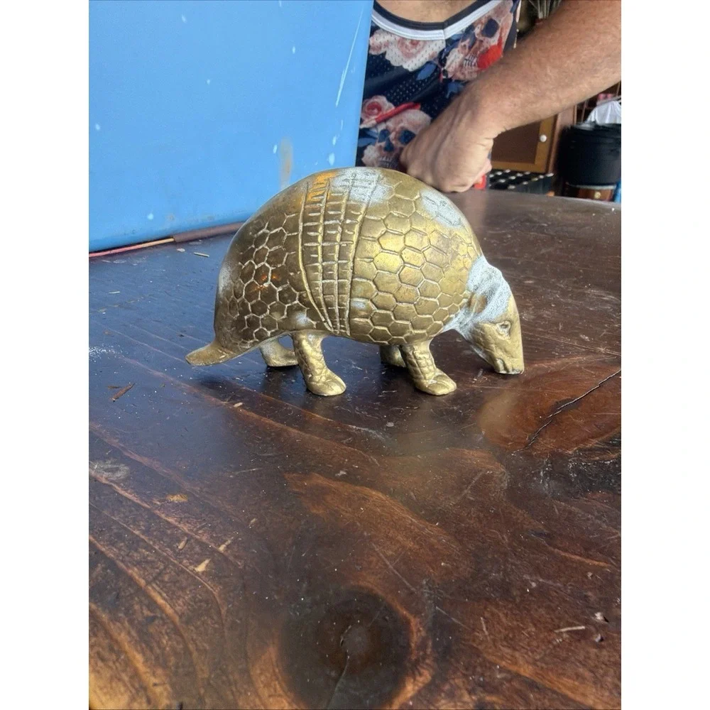 Brass Vintage Armadillo Figurine/paperweight